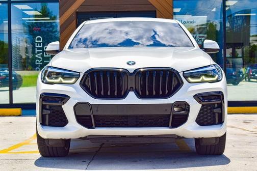 2023 BMW X6 xDrive40i