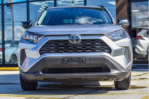 2020 Toyota RAV4 LE