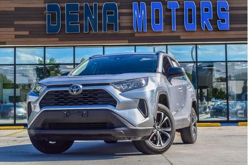 2020 Toyota RAV4 LE