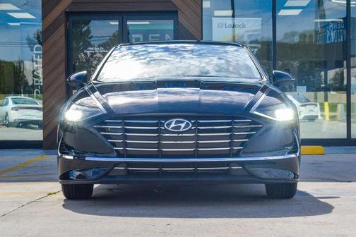 2023 Hyundai SONATA SE