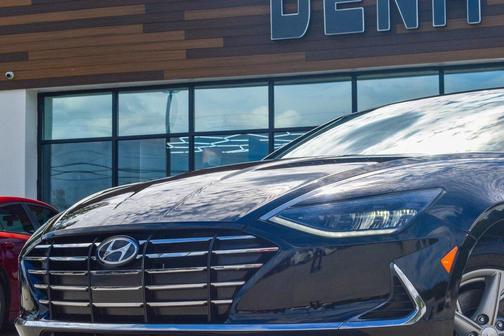 2023 Hyundai SONATA SE