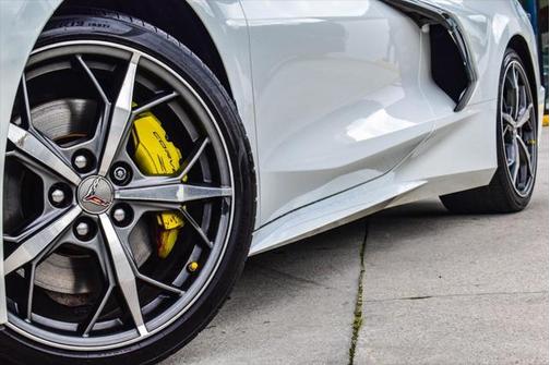2020 Chevrolet Corvette Stingray w/3LT