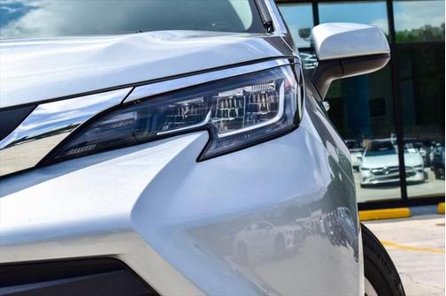 2021 Toyota Sienna XLE 8 Passenger