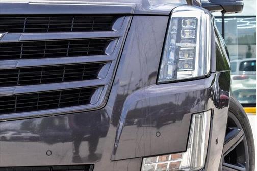 2017 Cadillac Escalade Luxury