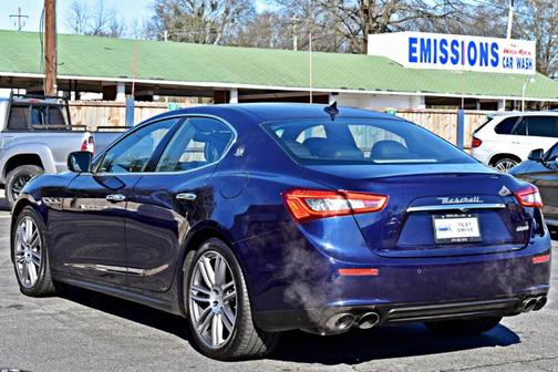 Photo 3 of 32 of 2016 Maserati Ghibli S