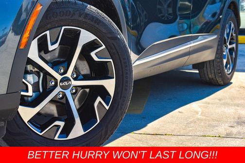 Gravity Gray 2024 Kia Sportage EX