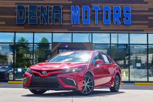 2022 Toyota Camry SE