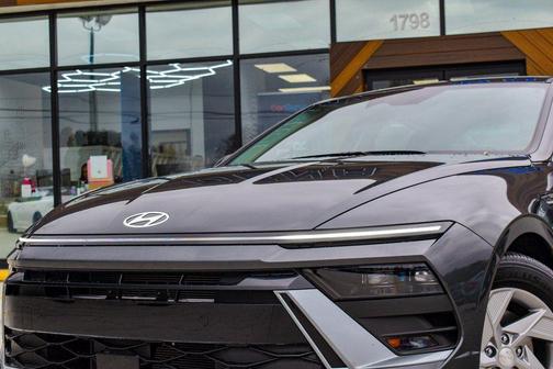 2025 Hyundai SONATA SE