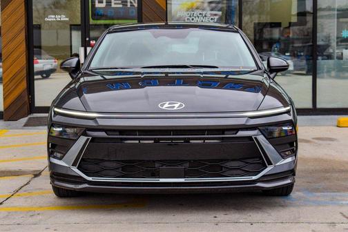 2025 Hyundai SONATA SE