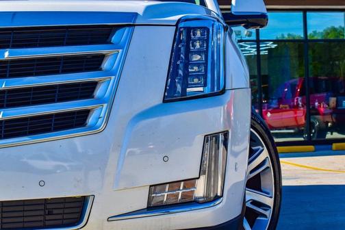 2017 Cadillac Escalade ESV Luxury