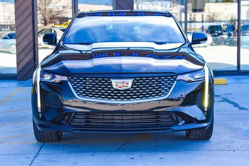 2023 Cadillac CT4 Premium Luxury