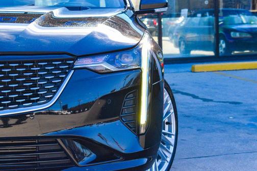 2023 Cadillac CT4 Premium Luxury