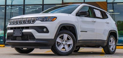 Bright White Clearcoat 2022 Jeep Compass Latitude