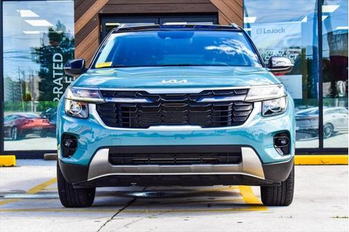 2024 Kia Seltos S