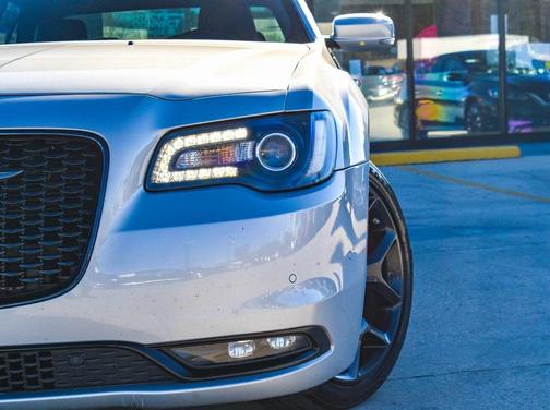 2023 Chrysler 300 S