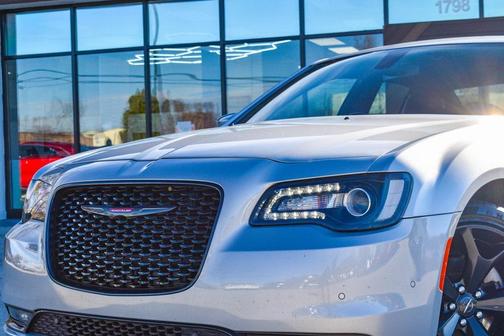 2023 Chrysler 300 S