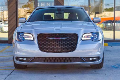 2023 Chrysler 300 S
