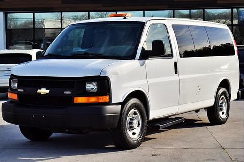 2017 Chevrolet Express 2500 LS