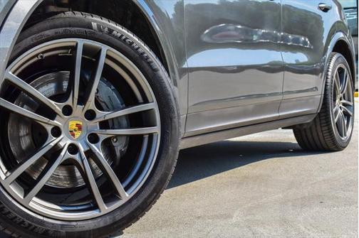 2021 Porsche Cayenne S