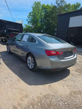 Sterling Gray Metallic 2023 Chevrolet Malibu FWD 1LT