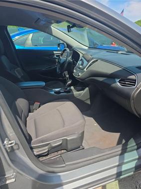 Sterling Gray Metallic 2023 Chevrolet Malibu FWD 1LT