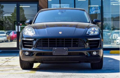 2017 Porsche Macan Base