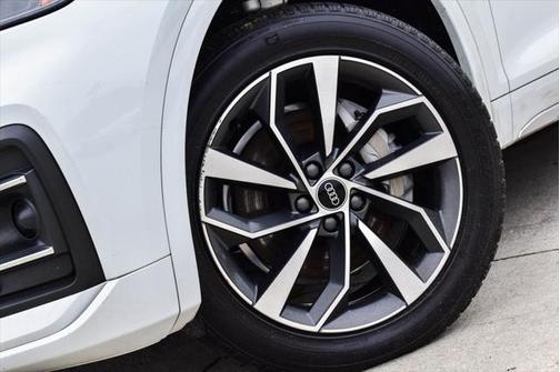 2021 Audi Q5 45 Premium Plus