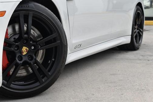 2016 Porsche Panamera GTS