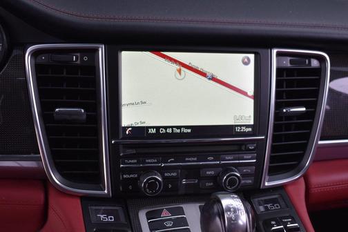 2016 Porsche Panamera GTS