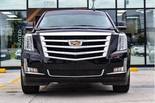 2018 Cadillac Escalade Luxury