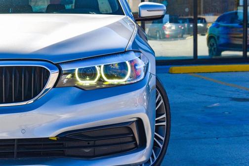 2019 BMW 530 530i