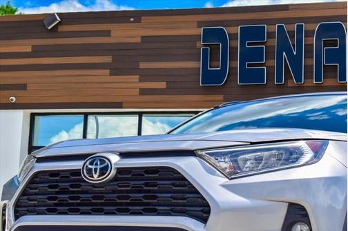 2020 Toyota RAV4 XLE