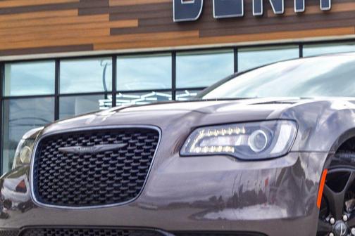 2022 Chrysler 300 Touring