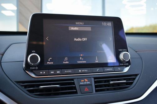 2022 Nissan Altima SR FWD