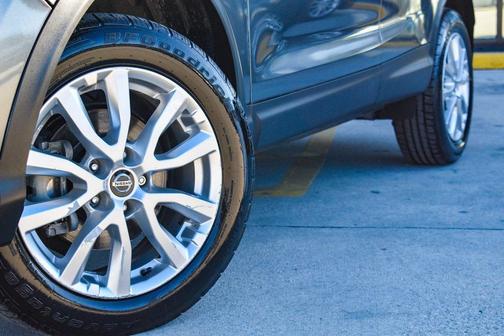 2021 Nissan Rogue Sport SV