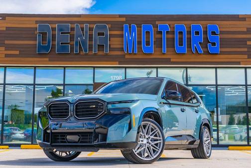 Cape York Green Metallic 2023 BMW XM Base