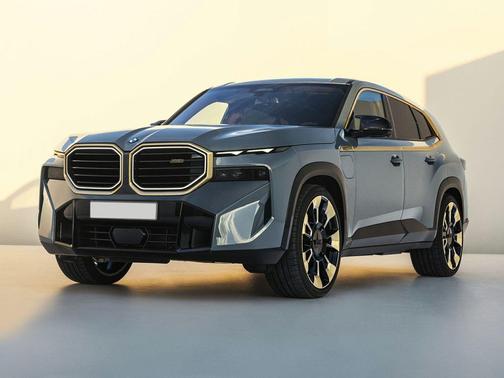 Cape York Green Metallic 2023 BMW XM Base