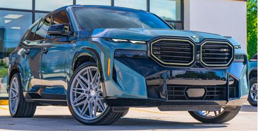 Cape York Green Metallic 2023 BMW XM Base