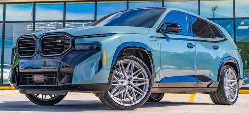 Cape York Green Metallic 2023 BMW XM Base