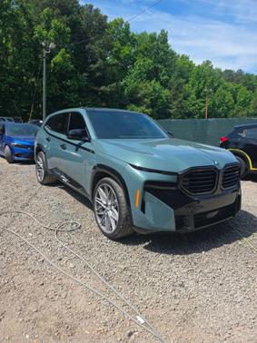 Cape York Green Metallic 2023 BMW XM Base