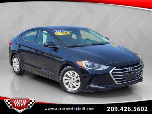Phantom Black 2017 Hyundai ELANTRA SE
