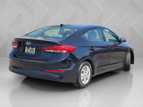 Phantom Black 2017 Hyundai ELANTRA SE