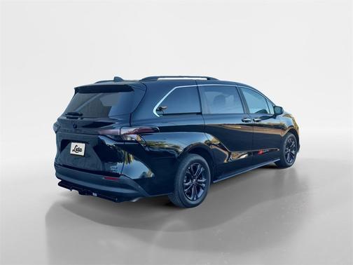 2024 Toyota Sienna Woodland Edition