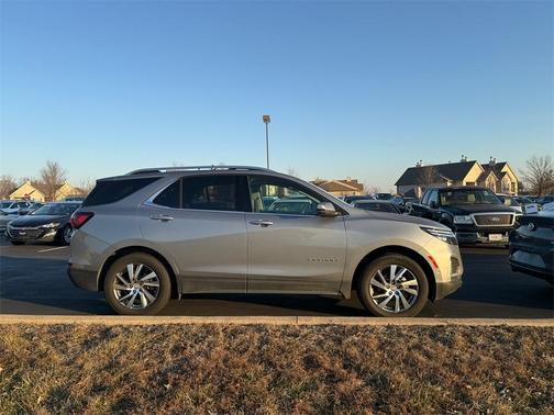 2023 Chevrolet Equinox Premier