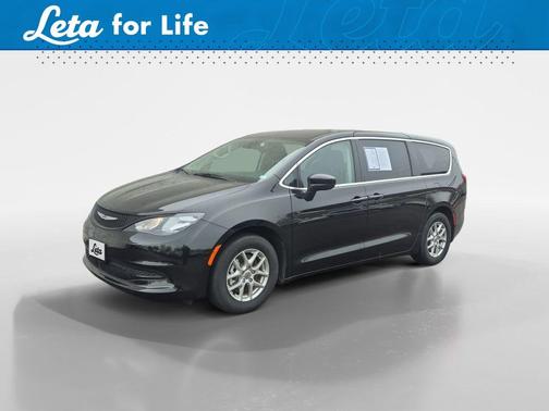 Diamond Black 2024 Chrysler Voyager LX