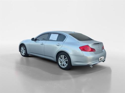 2010 INFINITI G37x Base