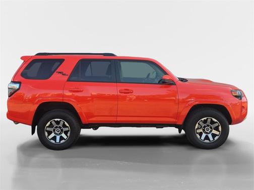 2024 Toyota 4Runner TRD Off Road