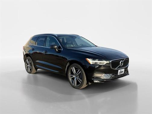 2021 Volvo XC60 T6 Momentum