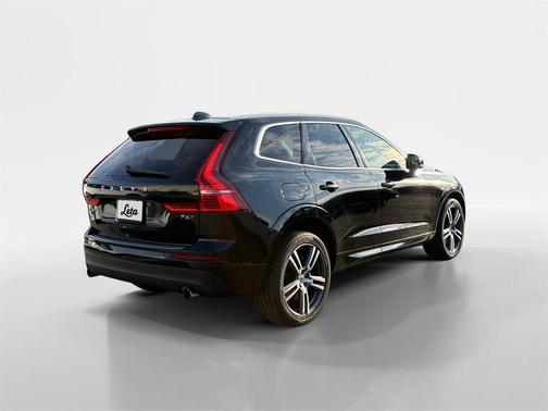 2021 Volvo XC60 T6 Momentum