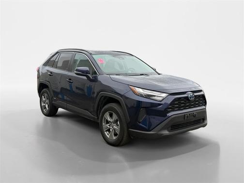 2022 Toyota RAV4 Hybrid XLE